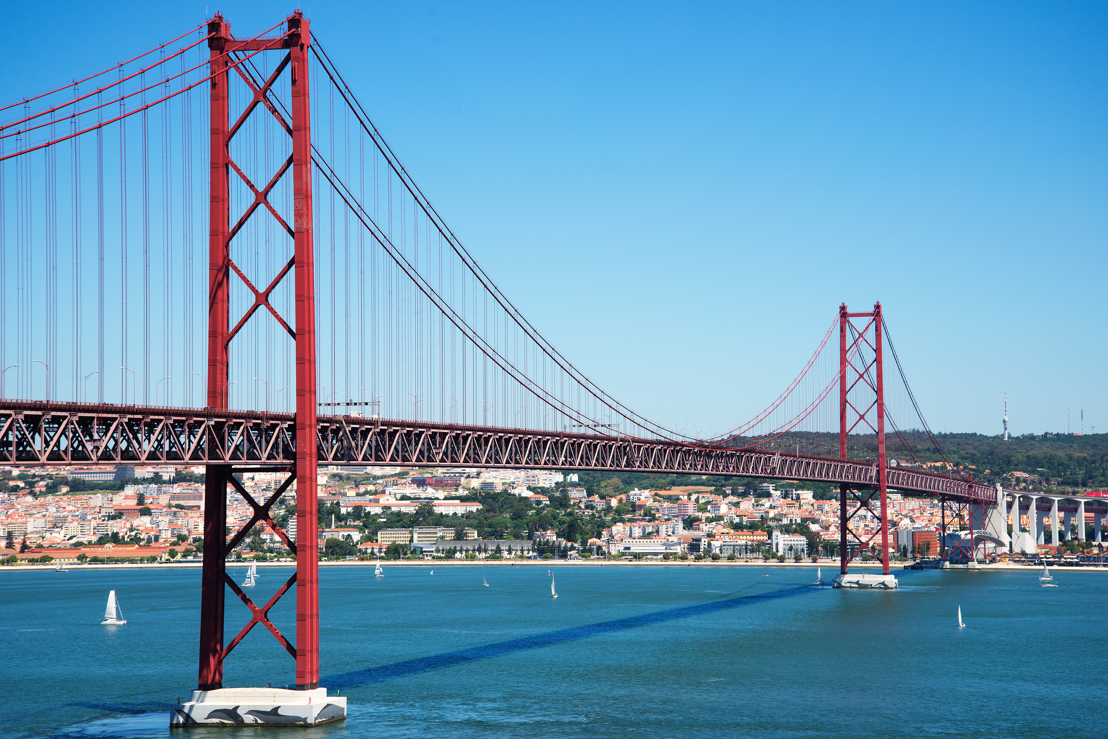 Lissabon en de 25 april brug